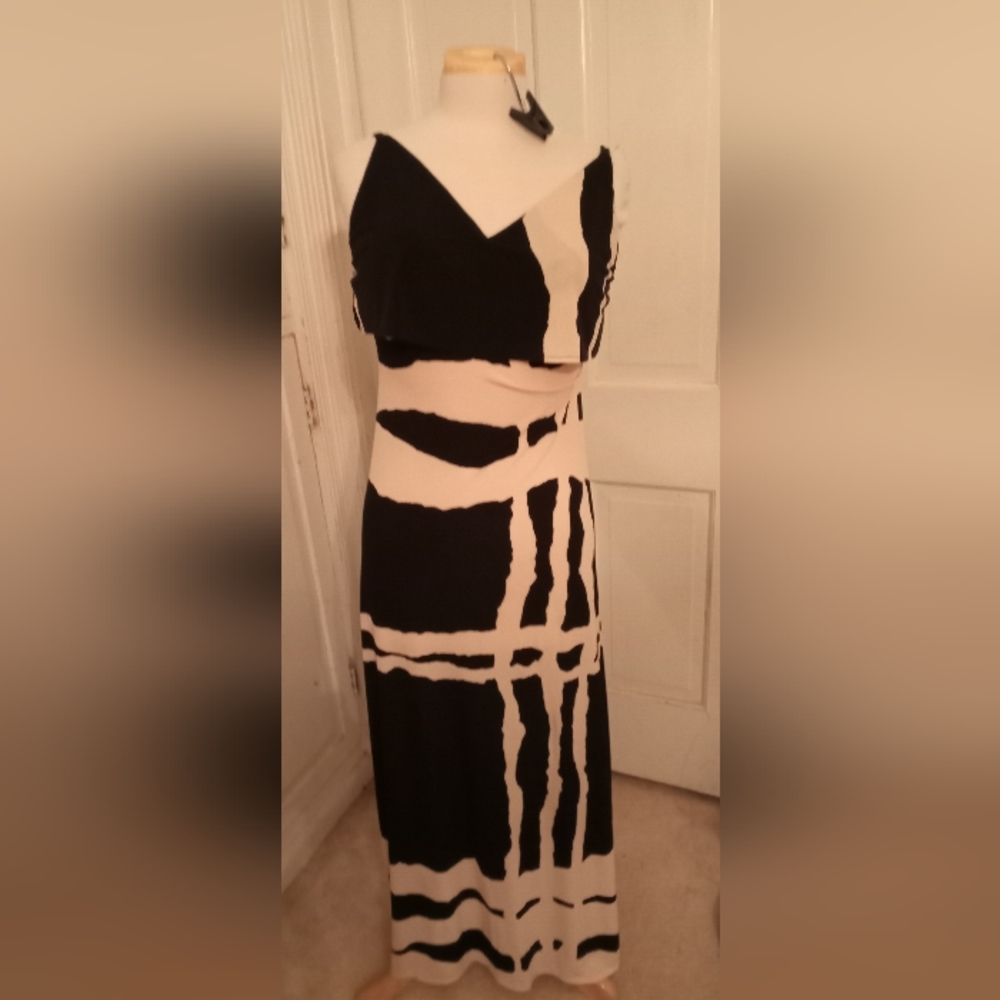 Dress - Picture 16 of 16